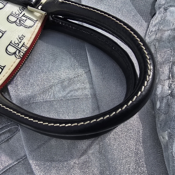 Dooney & Bourke 1975 Logo Satchel Cream Black Red Interior Shoulder Bag - Picture 9 of 14
